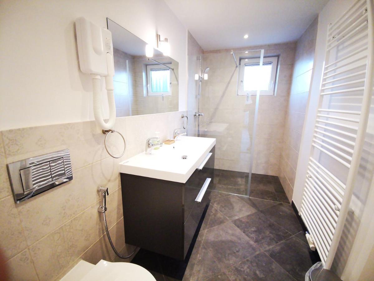 Apartments Poldi Блед Экстерьер фото